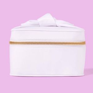 Solid white new Stoney clover knotted top cosmetic bag